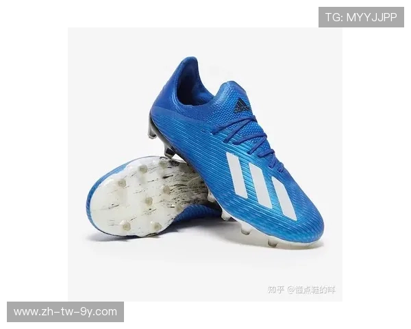 从足球鞋缺少内衬带来的舒适性与性能变化深度解析与实战观察全面 从足球鞋缺少内衬带来的舒适性与性能变化深度解析与实战观察全面